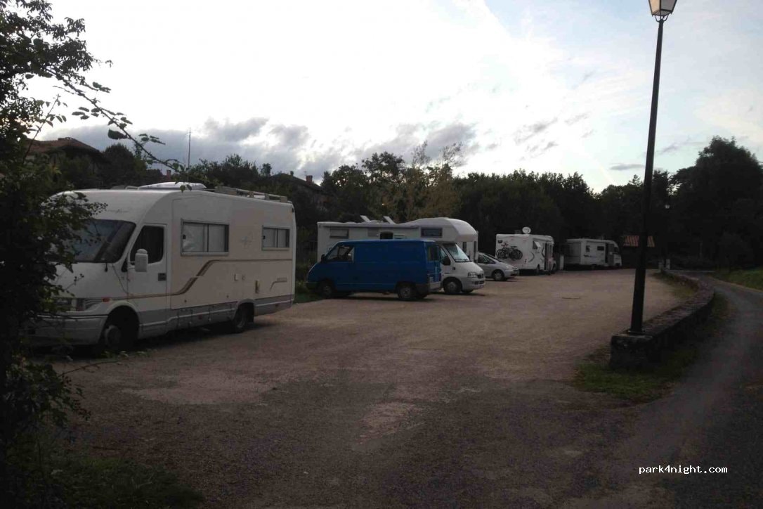 Aire de camping-car CARDAILLAC