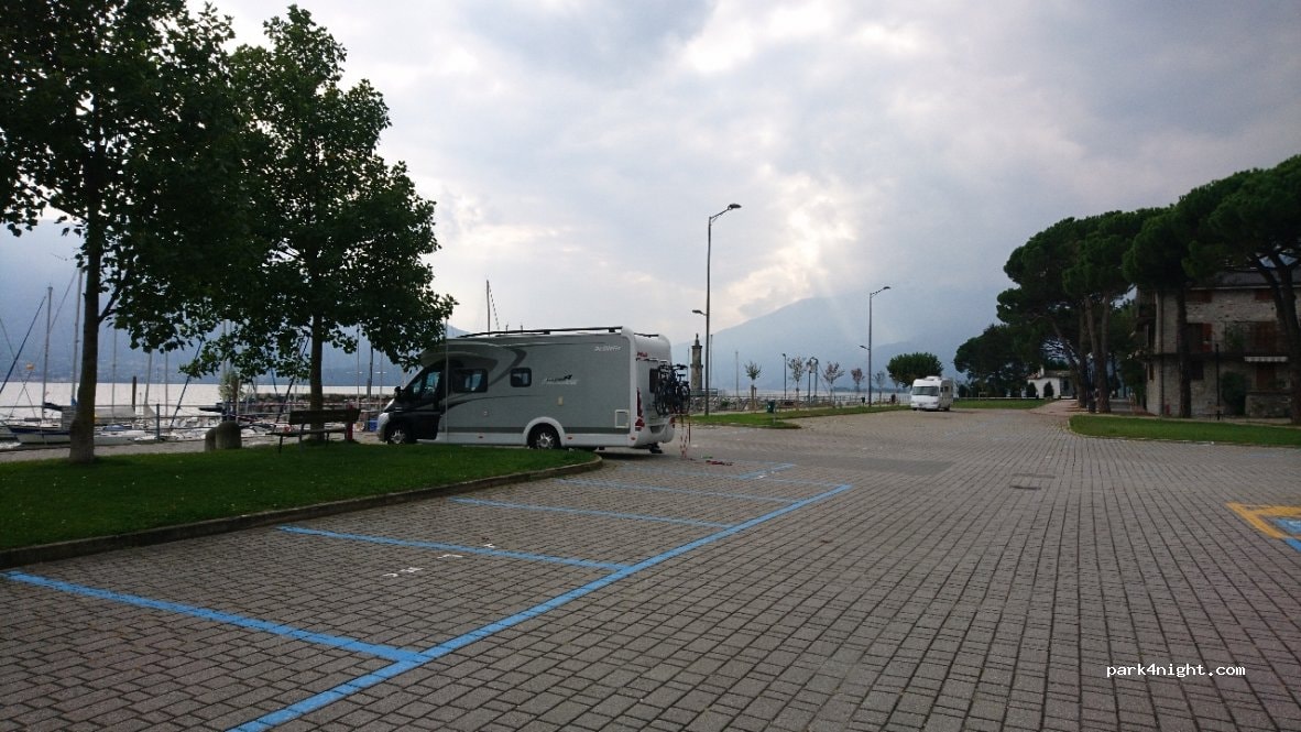 Camper Stop Area Sosta Camper