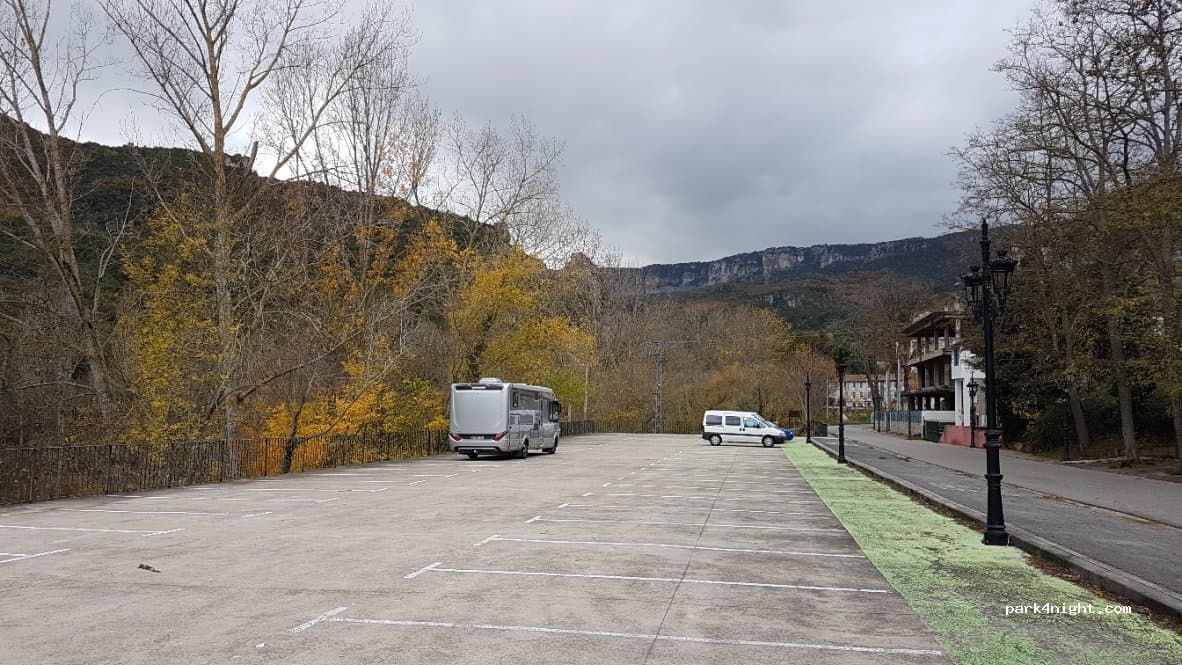 Área de Autocaravanas en Sobrón