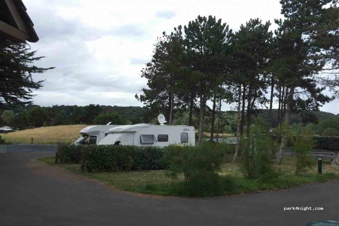 Aire privée pour camping-cars