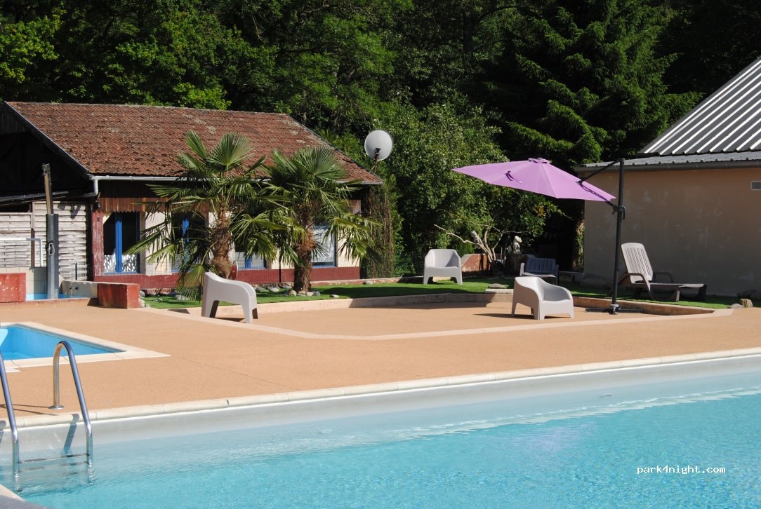 Camping La Bourie ***