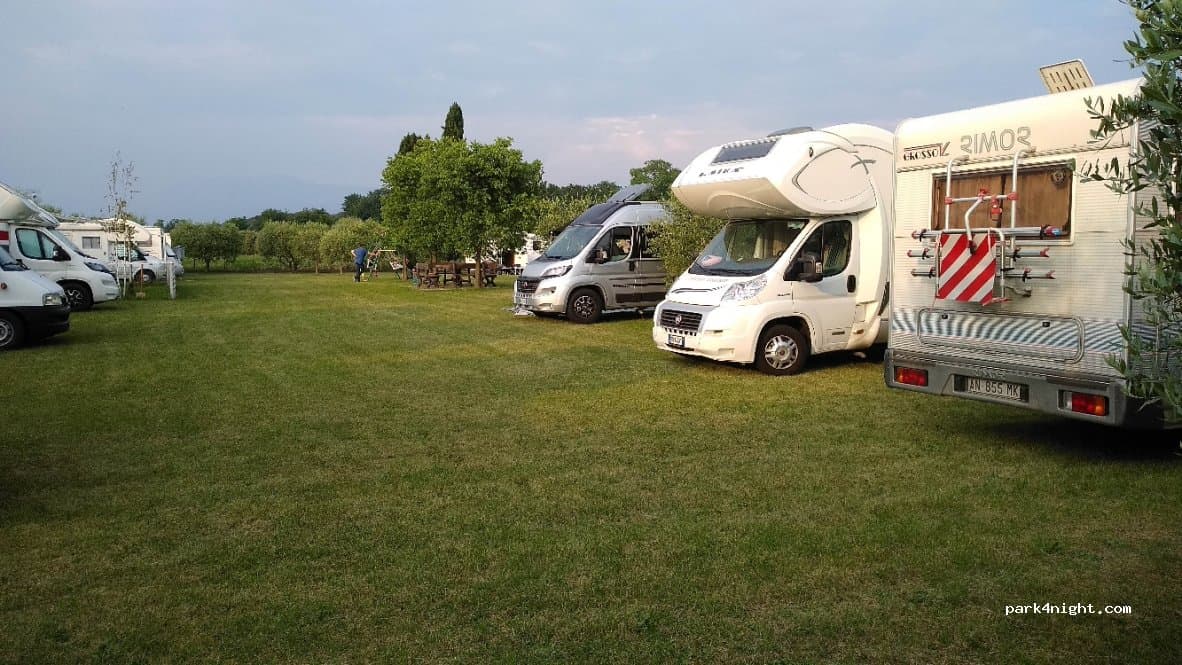 Area sosta Camper 25080 Manerba del Garda BS