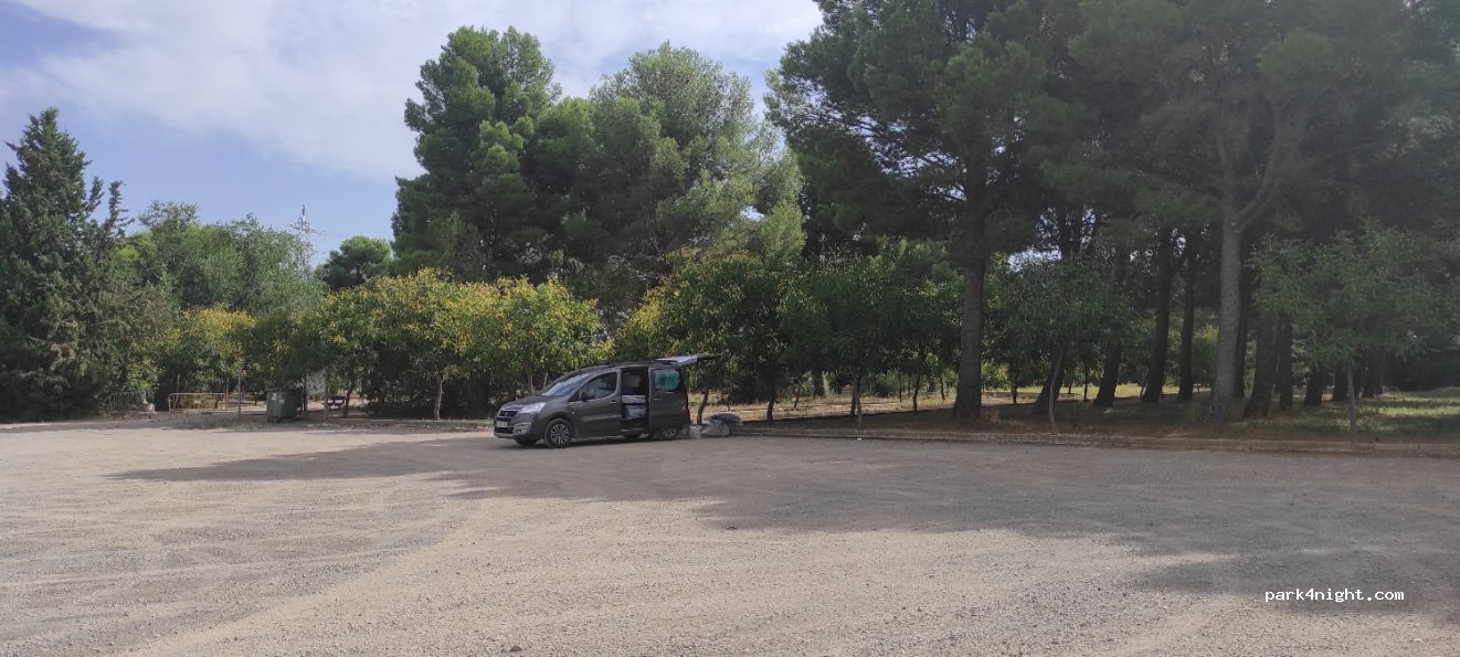 Área autocaravanas Alfamén