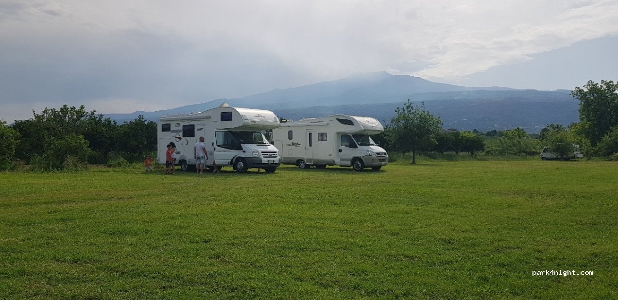 Oasi Park Garden Club - area sosta camper