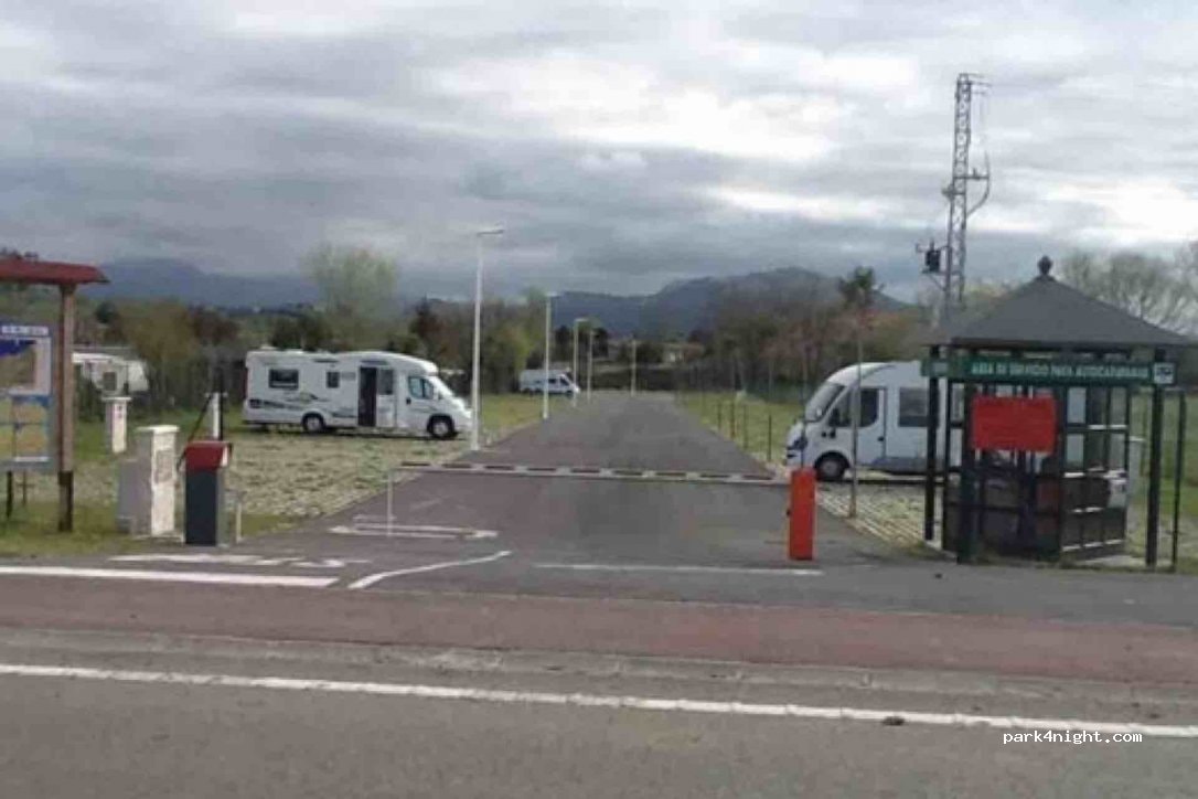 Área autocaravanas Suesa-Somo