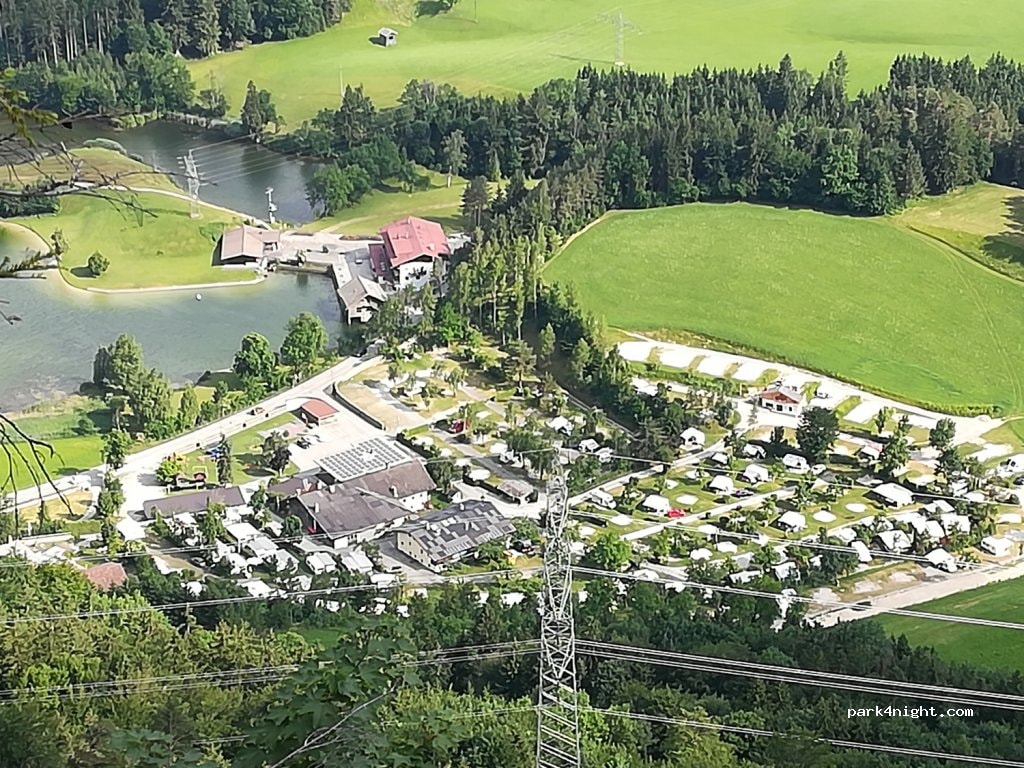 Wohnmobil- und Wohnwagenstellplatz 6233 Mariatal