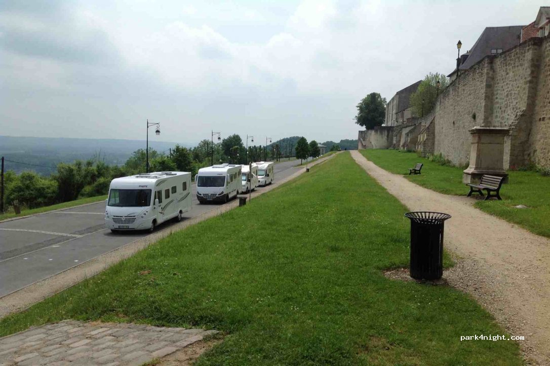 Parking Camping-Car - Promenade de la Couloire