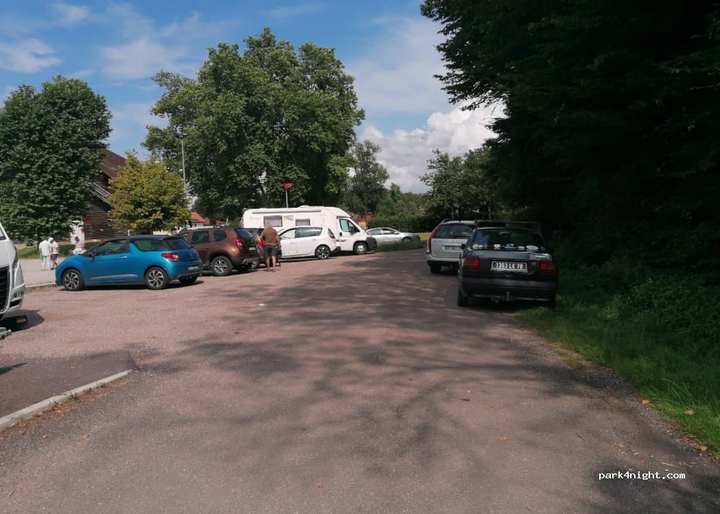 aire de services camping car 70170 Port-sur-Saône