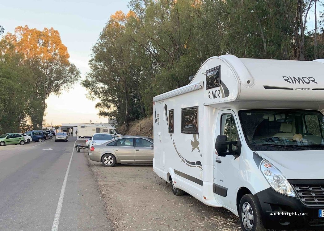 Área autocaravanas Orellana la Vieja