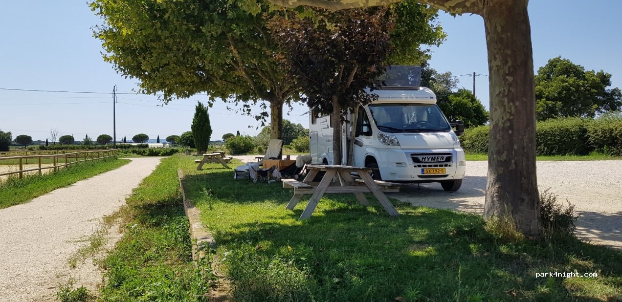 ZONA CAMPING CAR PARK DE VALRÉAS
