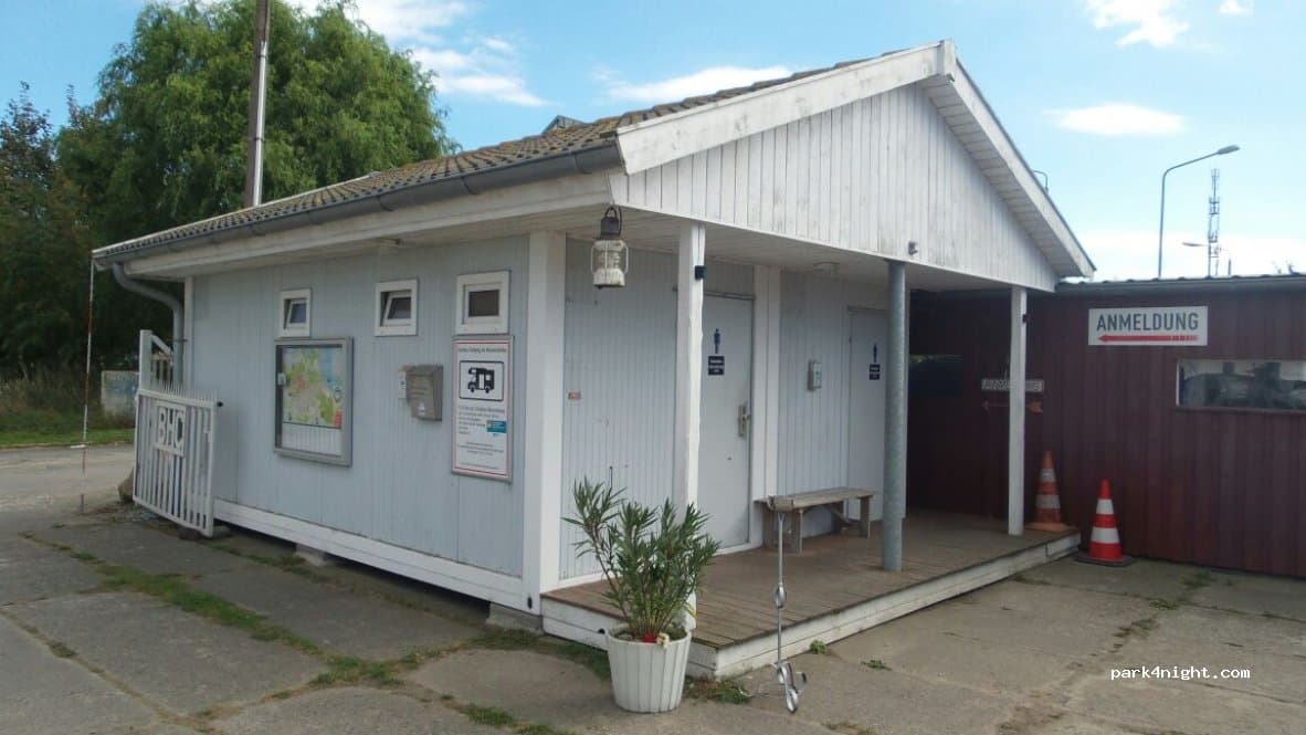 Caravan Fasten Wohnmobilstellplatz am Museumshafen