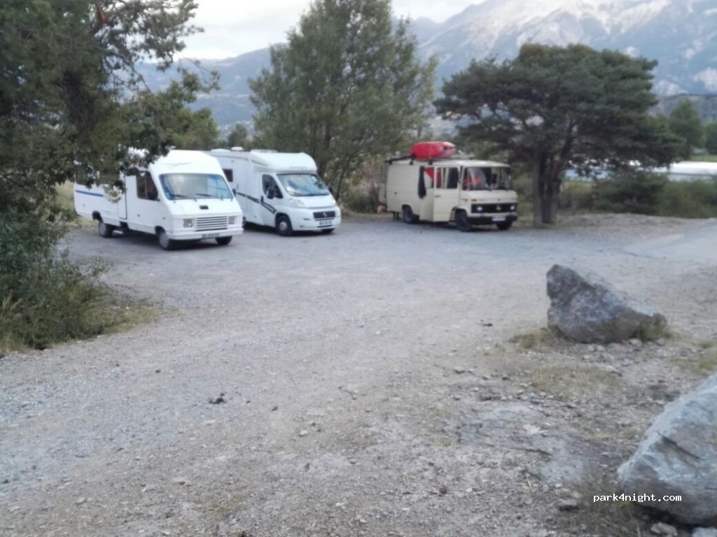 aire de camping car Risoul