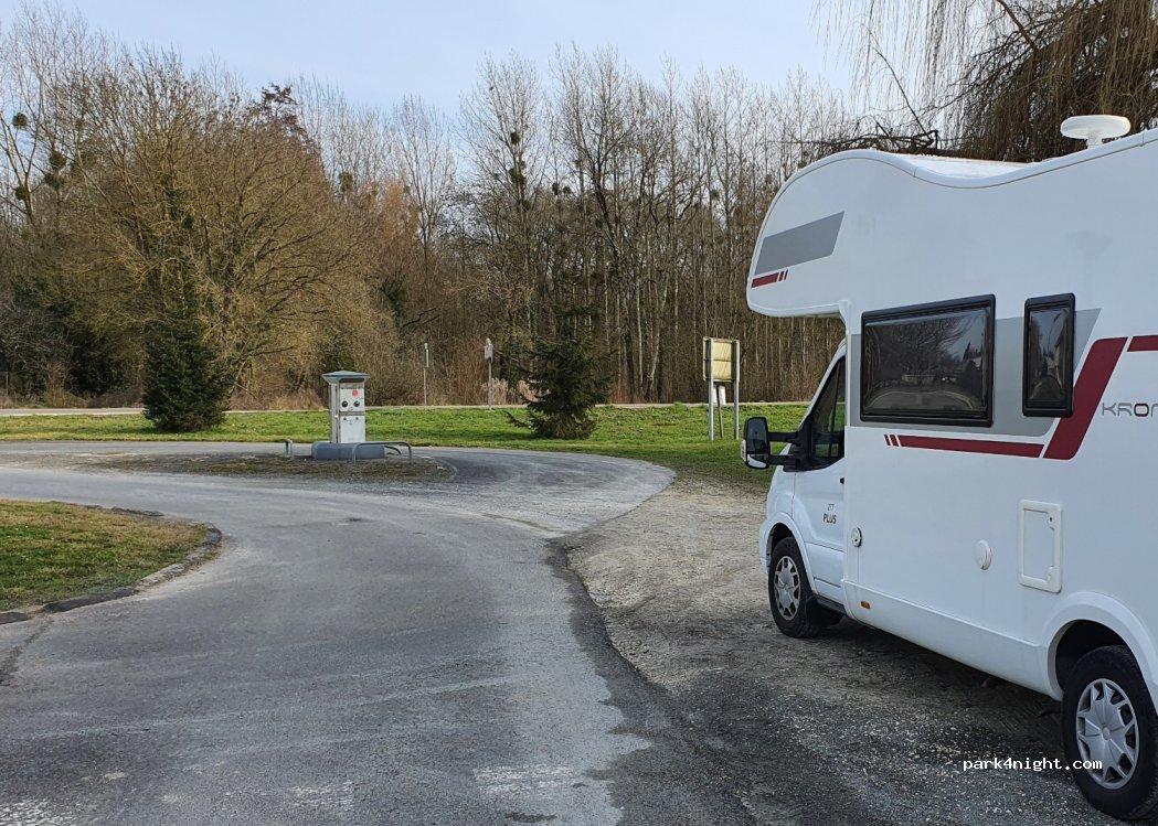 Aire Municipale - Saint-Dizant-du-Gua