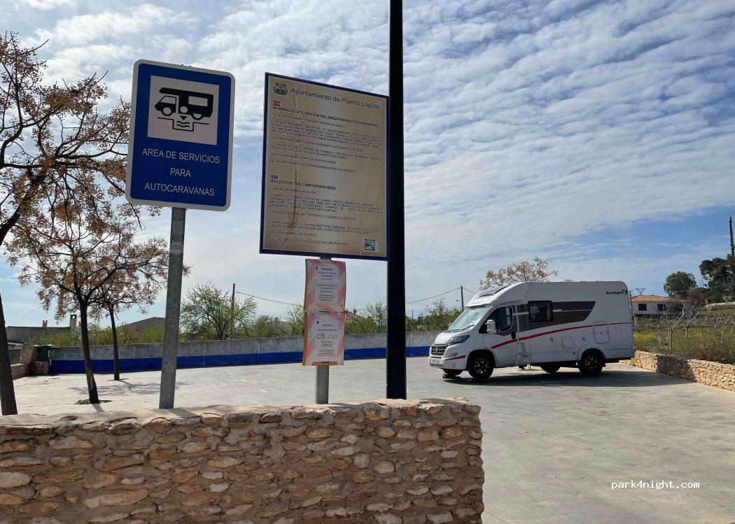 Área autocaravanas Puerto Lápice