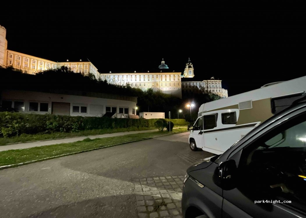 Area Sosta Camper - Melk