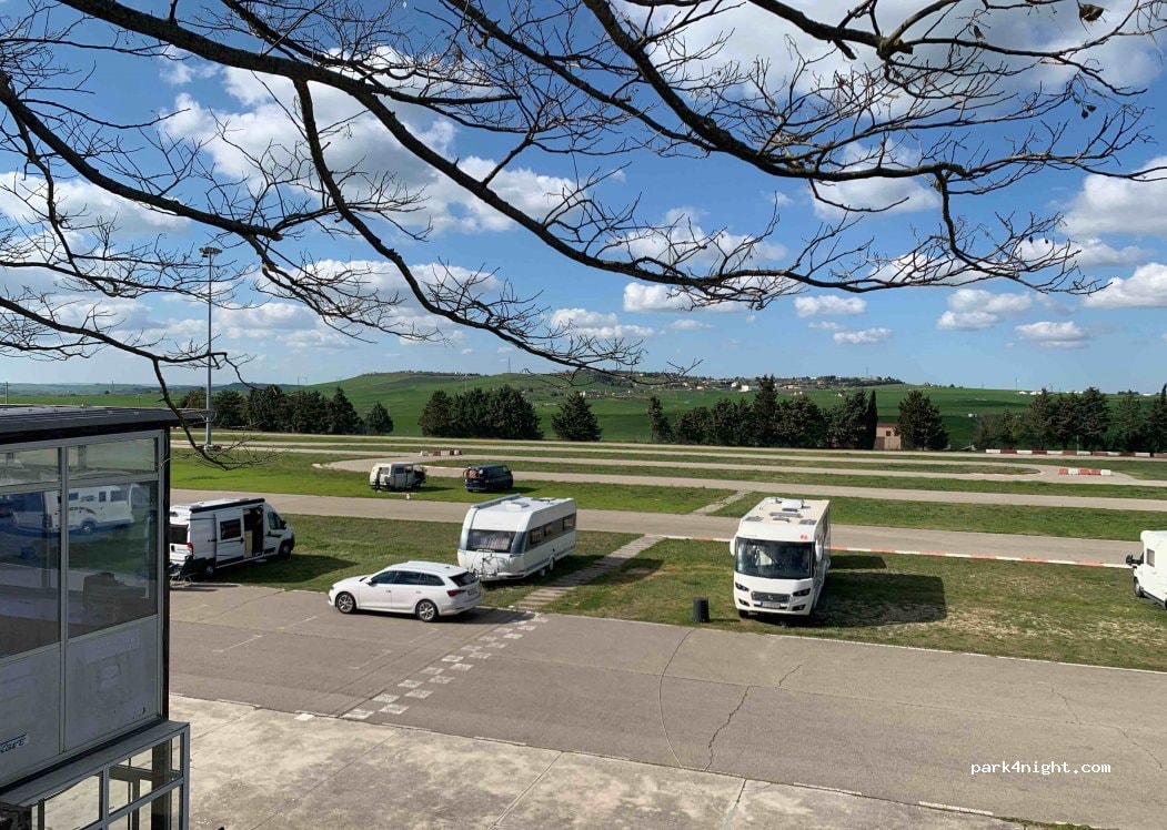 Área autocaravanas Planes del Regne