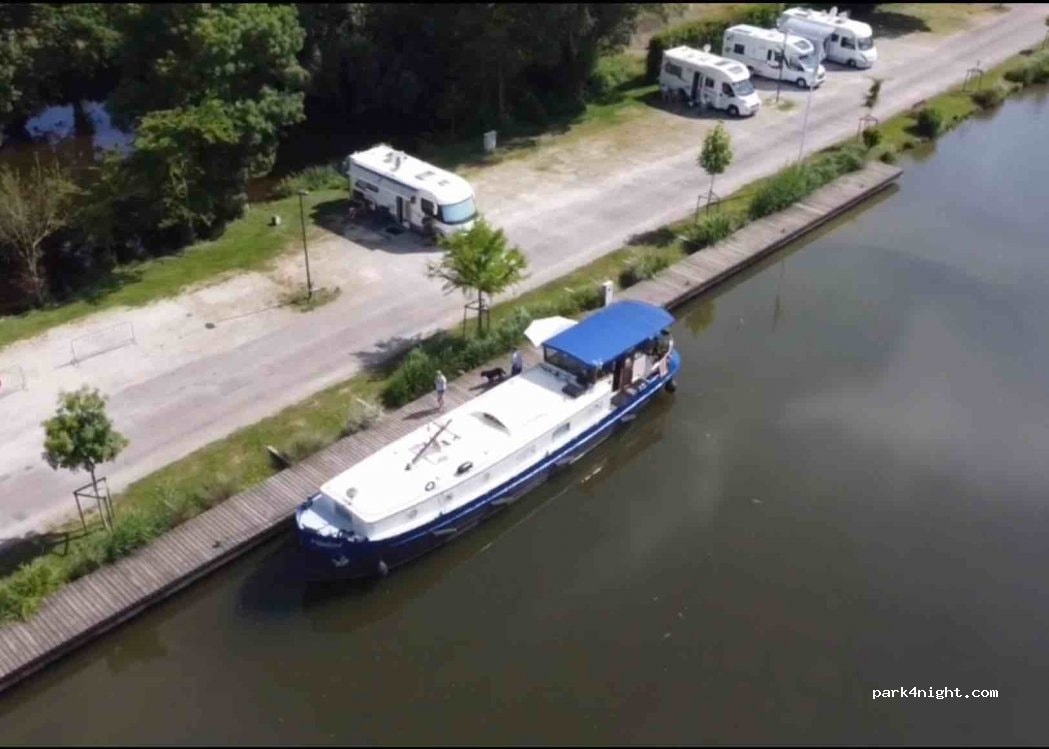 Aire de campingcars Gurgy