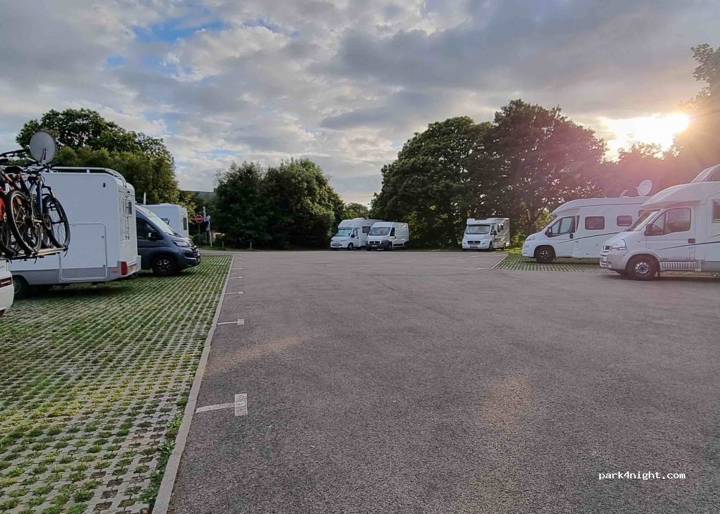 Aire camping-car Lannion - Onlypark