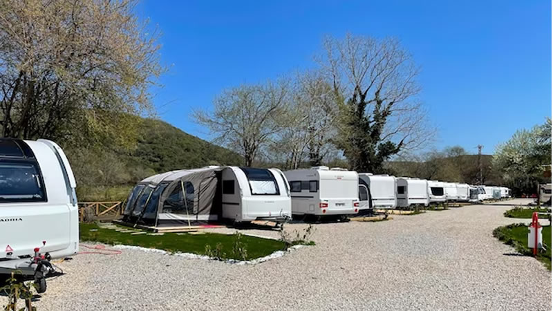 Estacionamiento Casas Rodantes y Motorhome