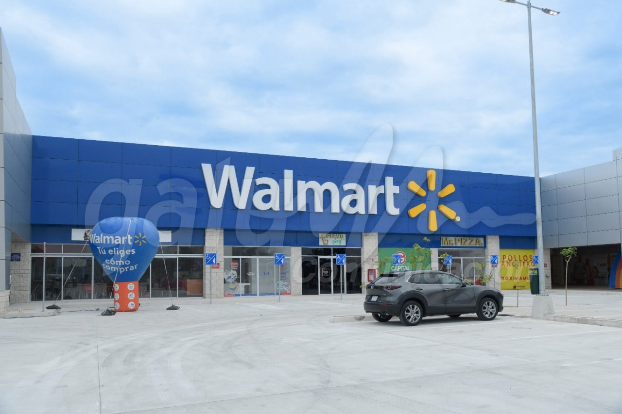 Walmart Supercenter Plaza Del Mar Shopping Center