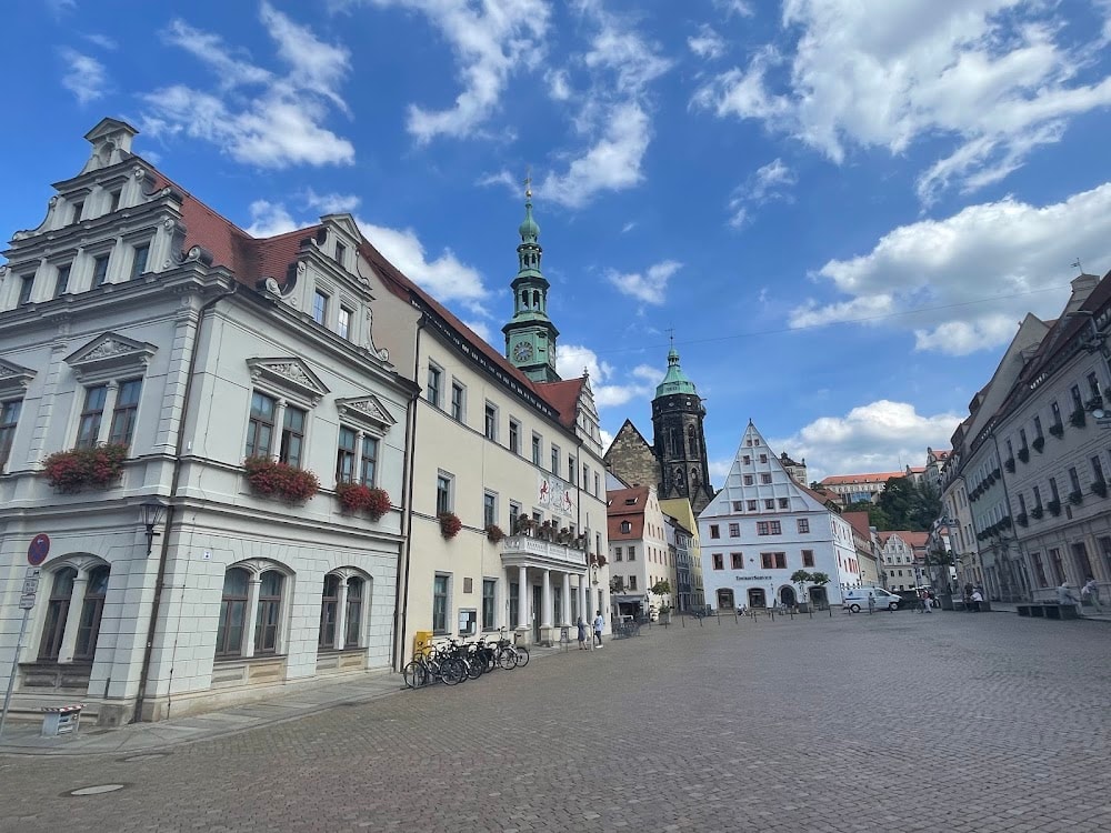 Wohnmobilstellplatz Pirna-Copitz-Elbparkplatz
