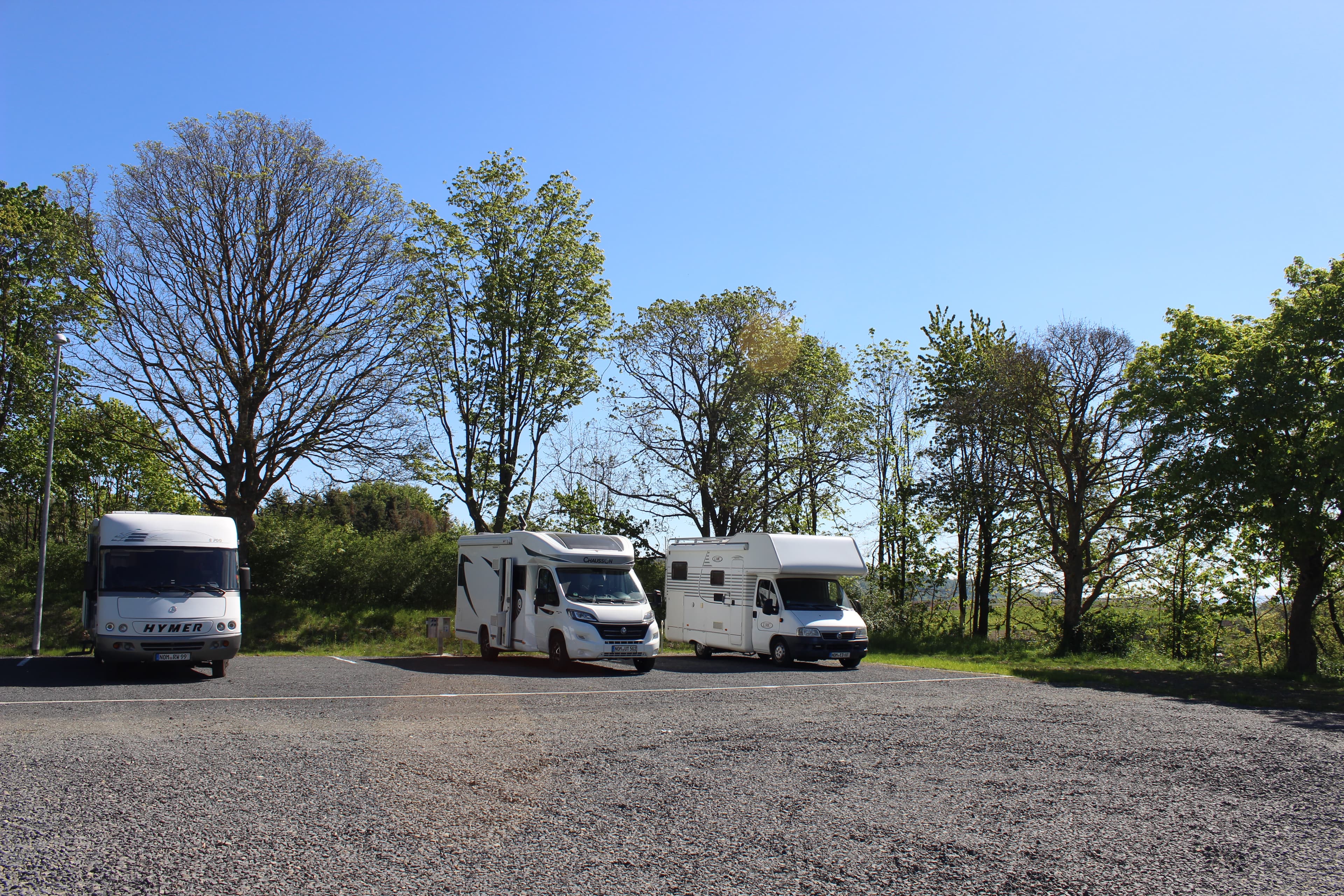 Öffentlicher gebührenpflichtiger Stellplatz für Wohnmobile und Wohnwagen