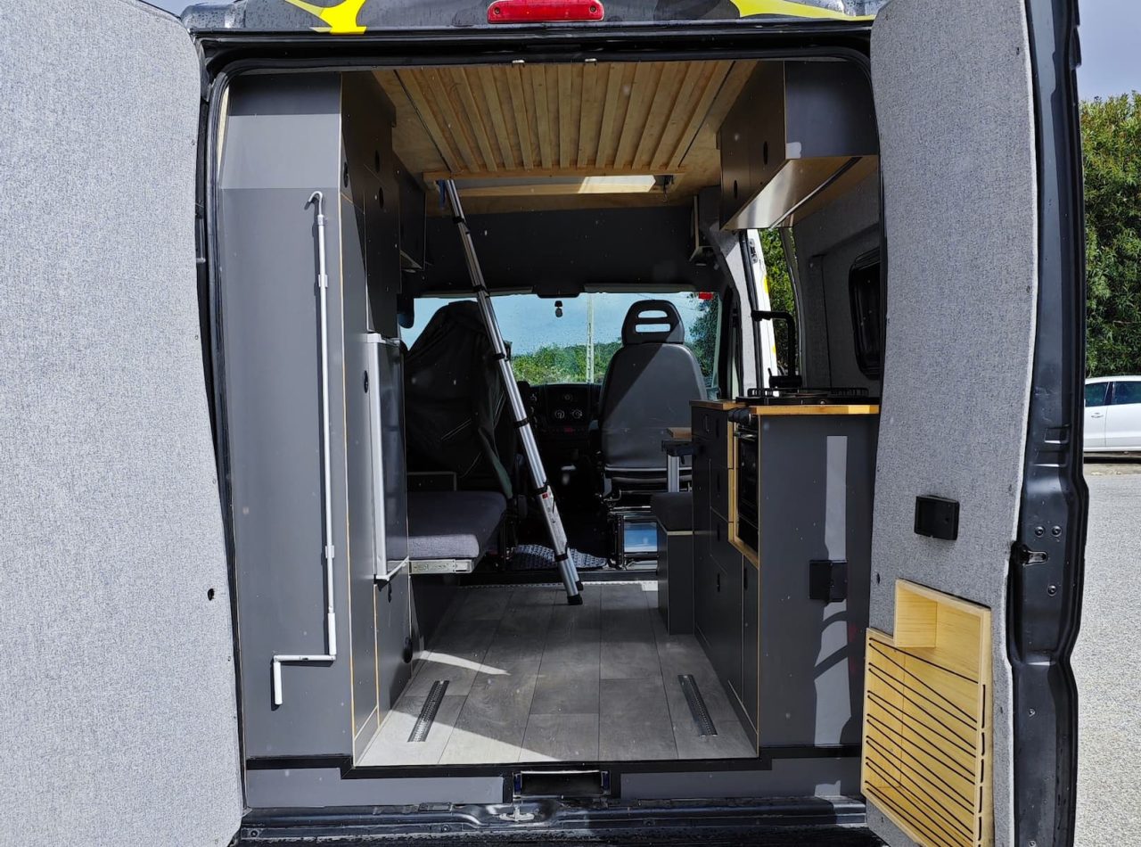 TresPicos Campers - Camperización de furgonetas en Málaga