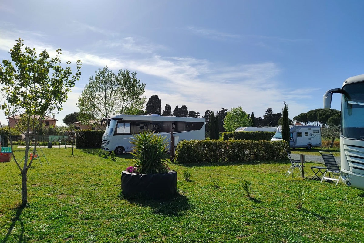 Agricampeggio Gioia Selvaggia e Fabio a Cecina - Vicino al mare - Area sosta camper adatto alle famiglie e gruppi
