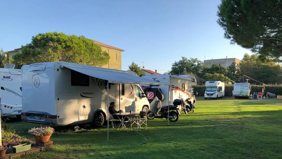 Parking Area Camper Il Pellegrino