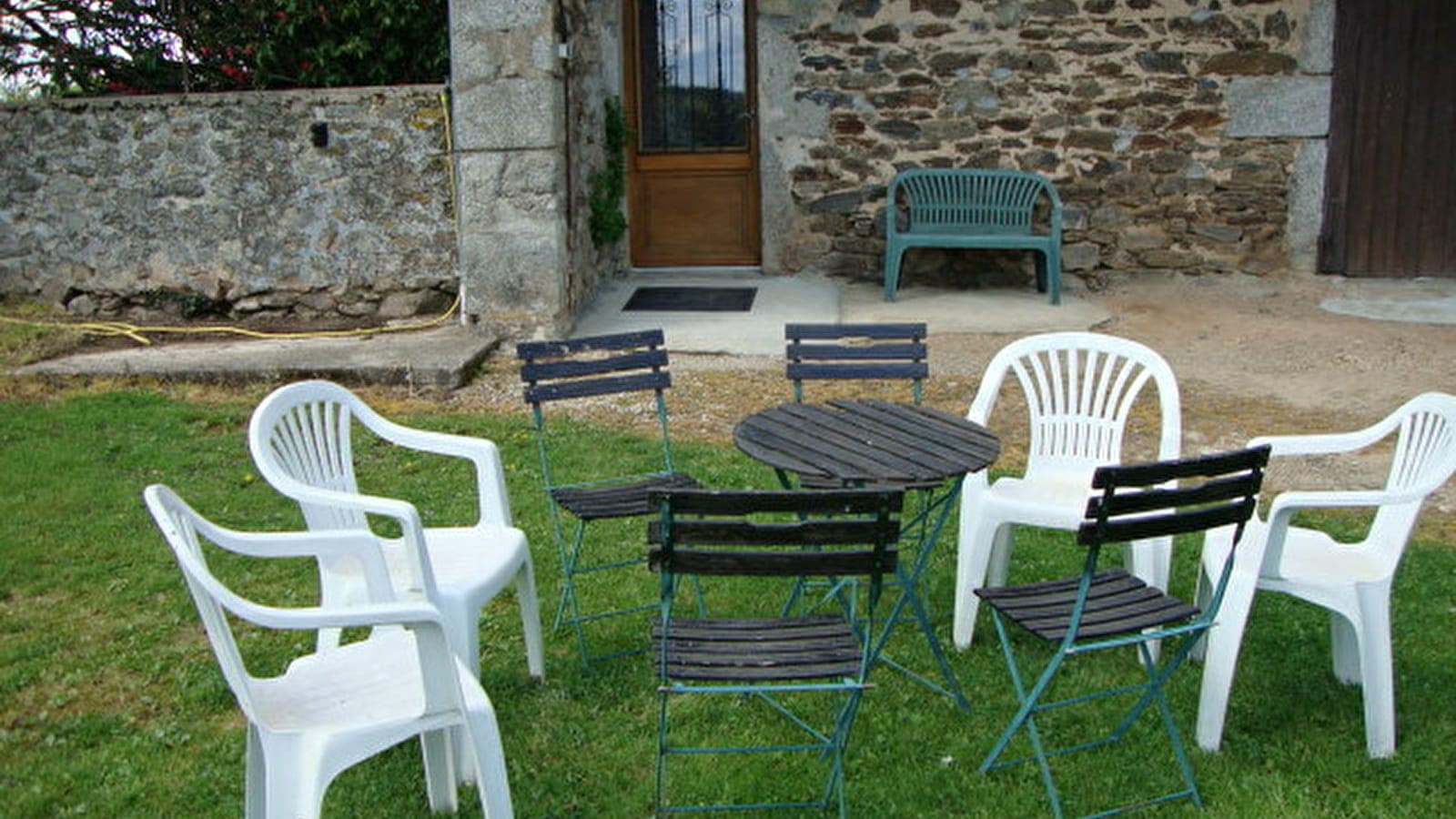 Camperplaats 89630 Chastellux-sur-Cure