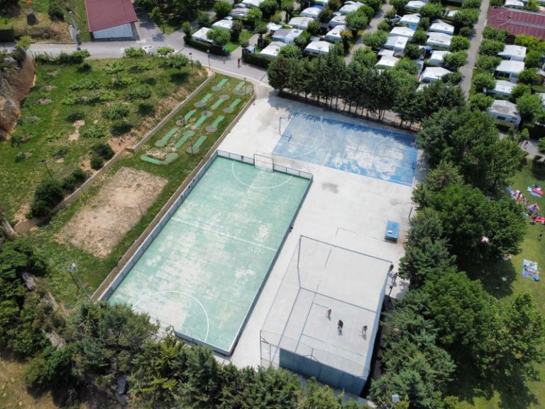 Camping Lizarra / Lizarra Kanpina