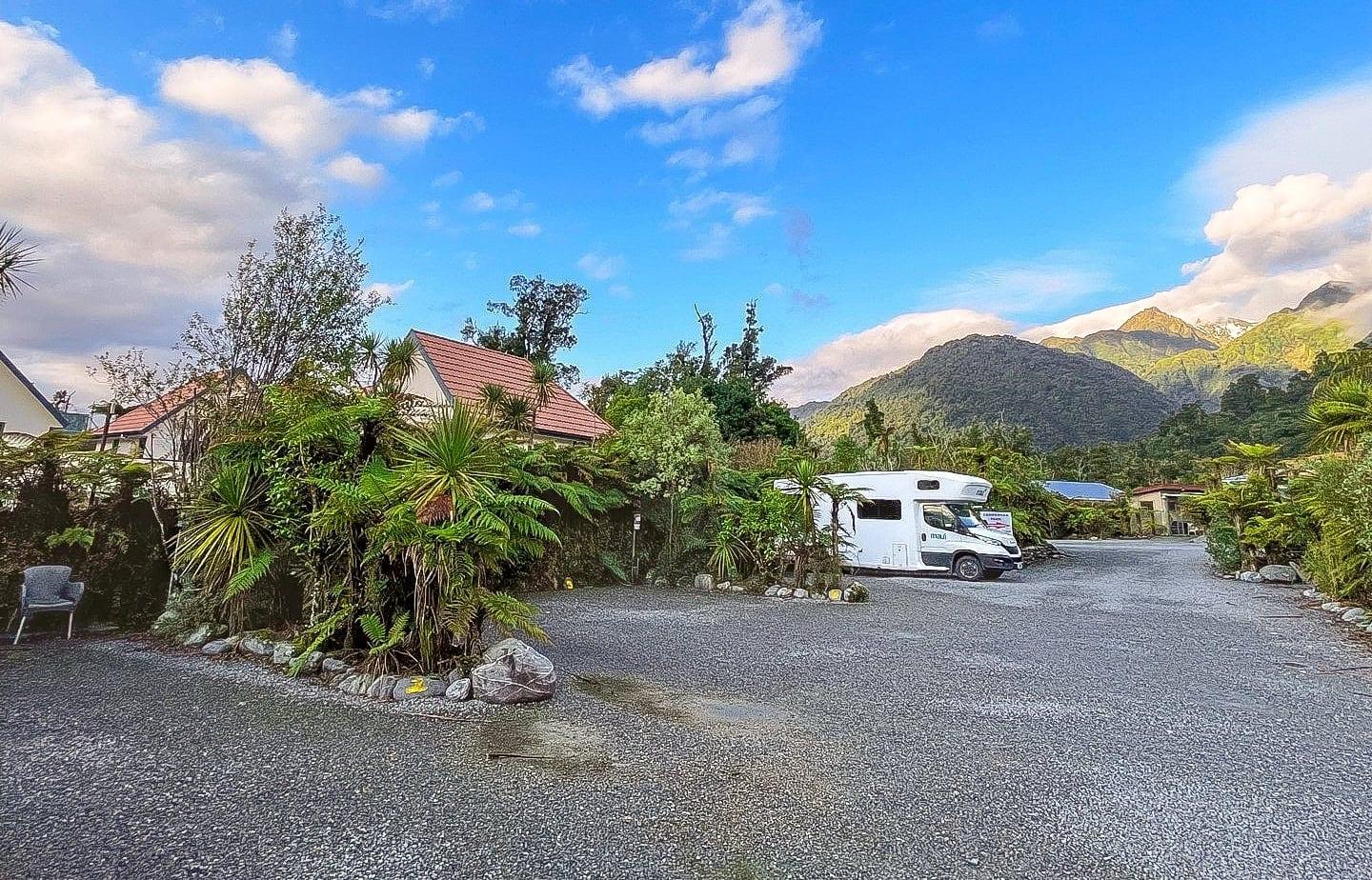 Campervanpark Franz Josef