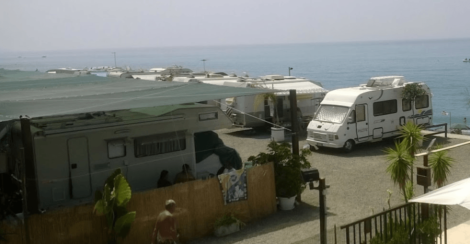 Tropical beach camper