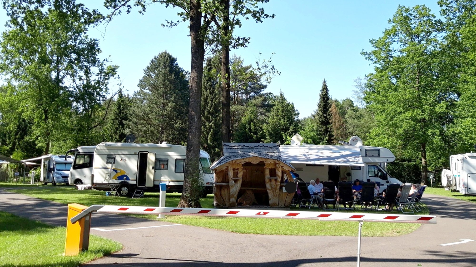 WOHNMOBIL STELLPLATZ HEIDENAU
